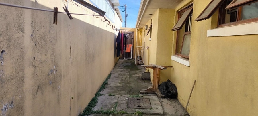 5 Bedroom Property for Sale in Crawford Western Cape